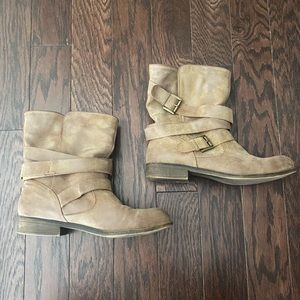 Steve Madden Leather Beige Moto Boots with Buckle - Freebird